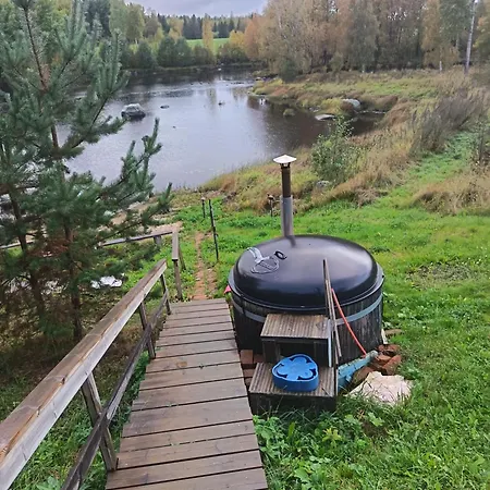 Suvantorinne Chalet *