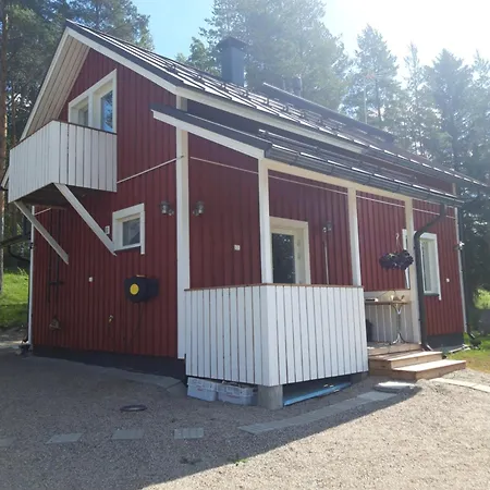 Chalet Suvantorinne
